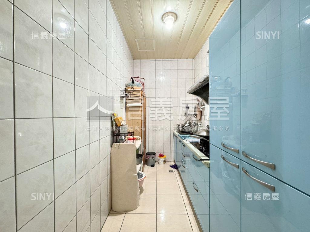 化成路霸主之座房屋室內格局與周邊環境