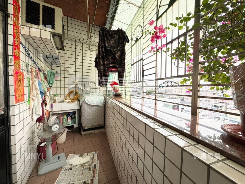 化成路霸主之座房屋室內格局與周邊環境
