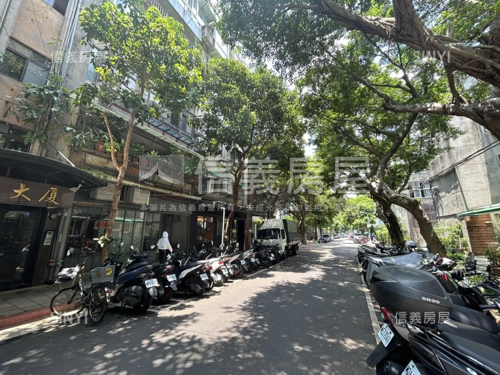嘉華精美電梯３房稀有釋出房屋室內格局與周邊環境