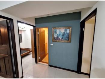 宜誠金品３房車位面山景