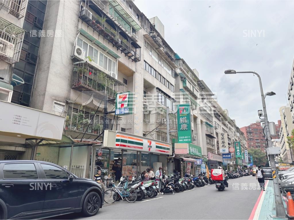 國泰前面三角窗金店面房屋室內格局與周邊環境