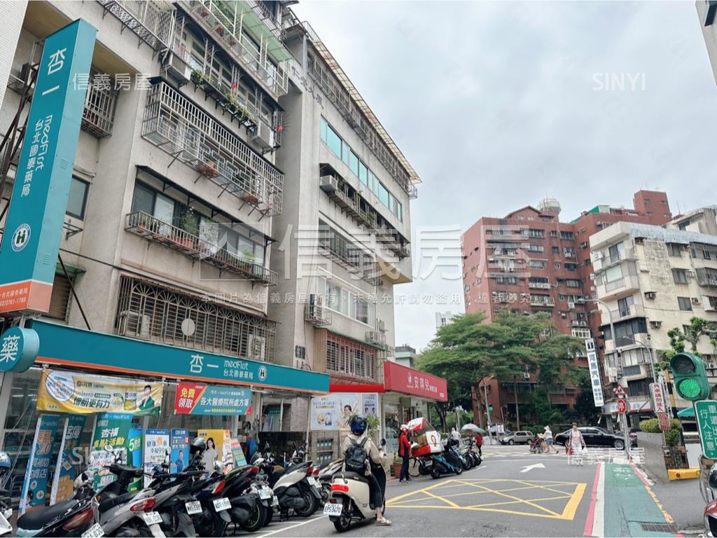 國泰前面三角窗金店面房屋室內格局與周邊環境