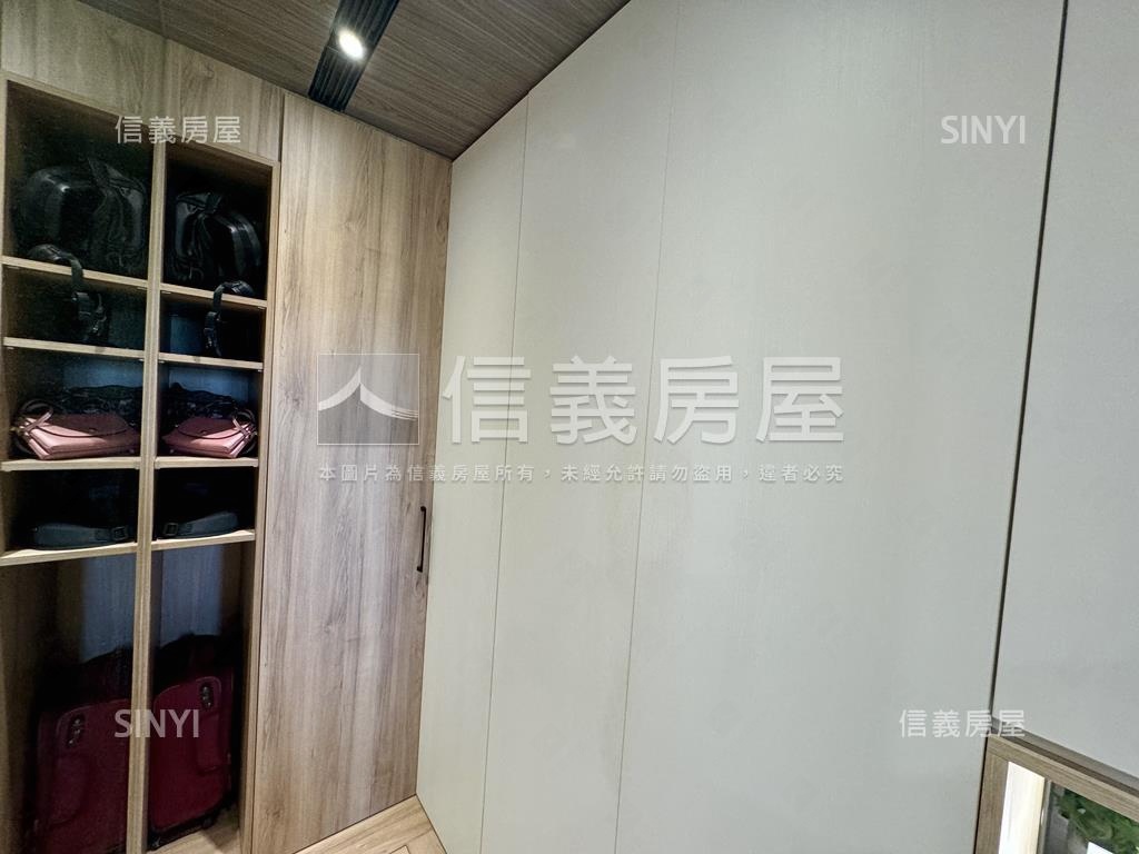 專任眺望山景視野高鐵美屋房屋室內格局與周邊環境