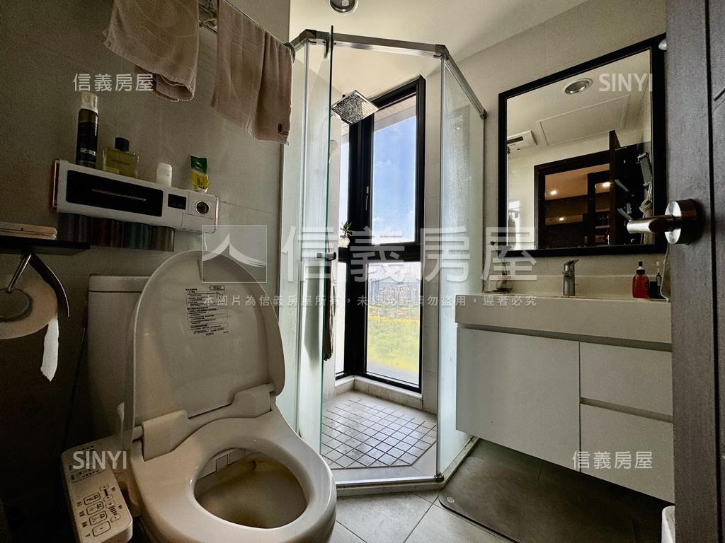 專任眺望山景視野高鐵美屋房屋室內格局與周邊環境