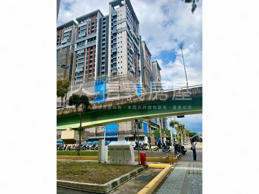 大華縱橫兩房平車房屋室內格局與周邊環境
