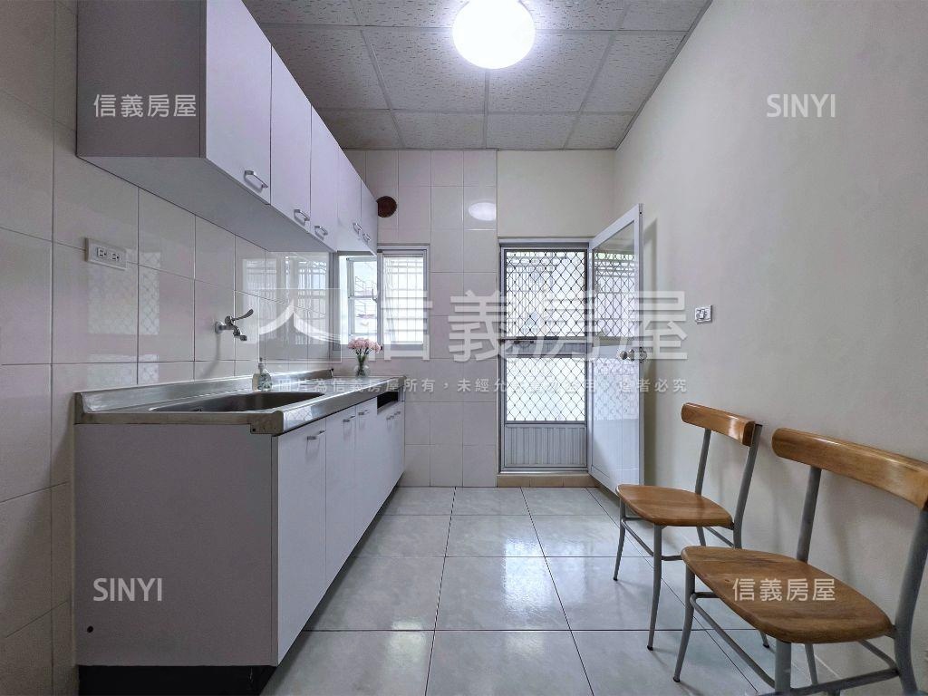 左營精美置產聖品房屋室內格局與周邊環境