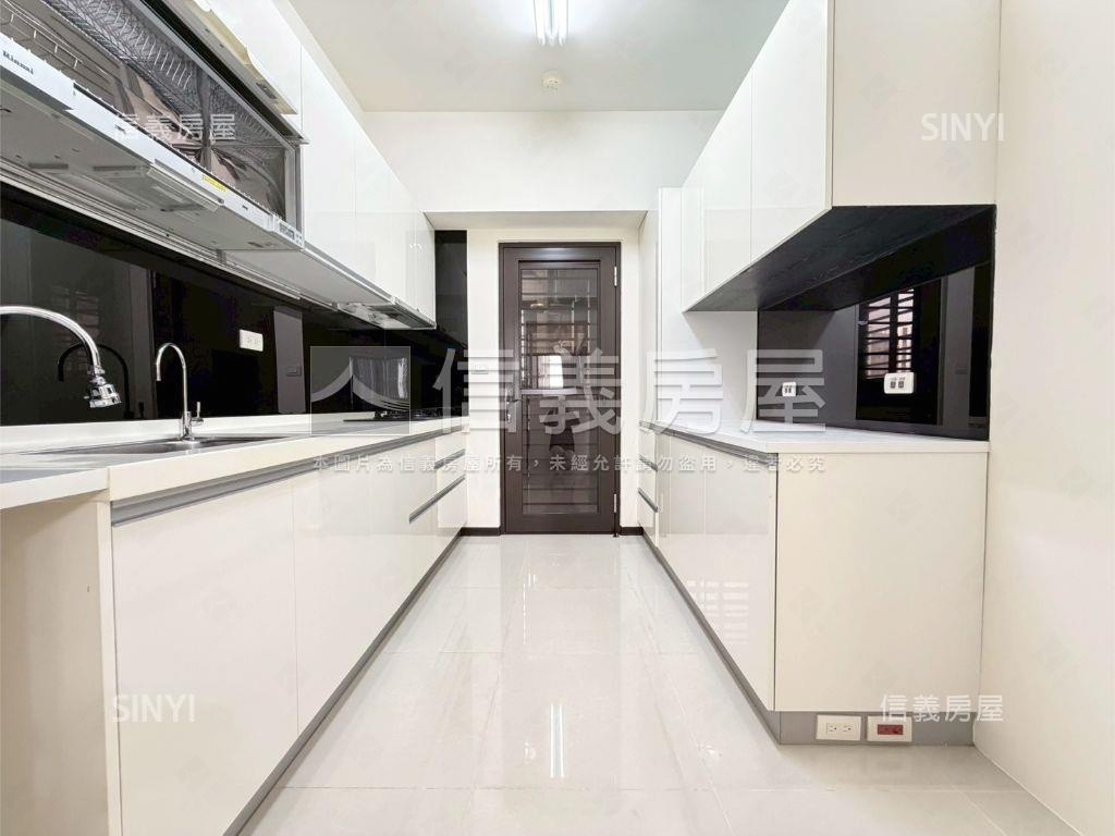 涓建筑採光美三房房屋室內格局與周邊環境