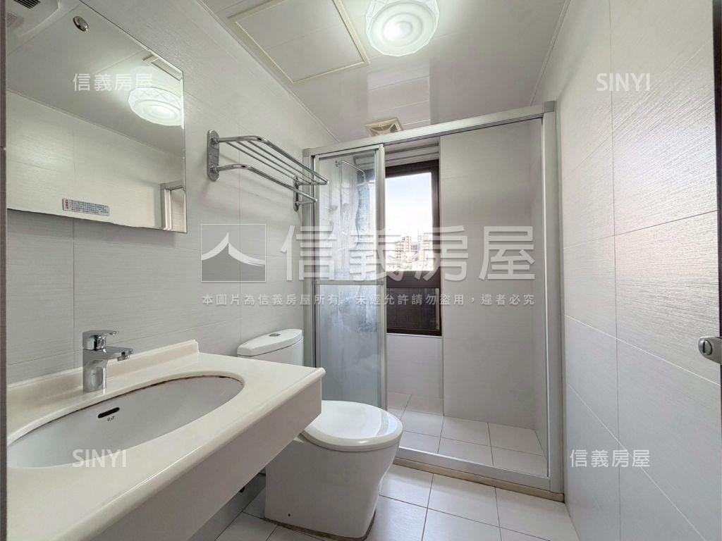 涓建筑採光美三房房屋室內格局與周邊環境