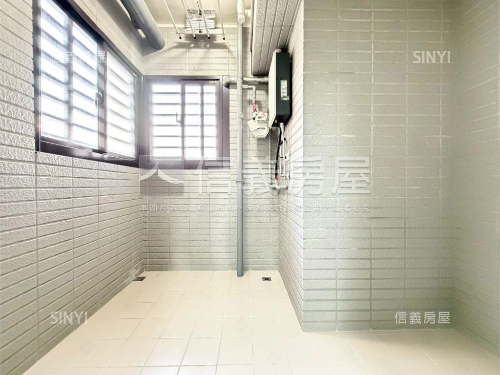 涓建筑採光美三房房屋室內格局與周邊環境