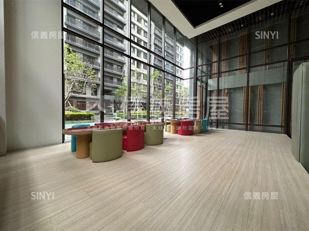 涓建筑採光美三房房屋室內格局與周邊環境