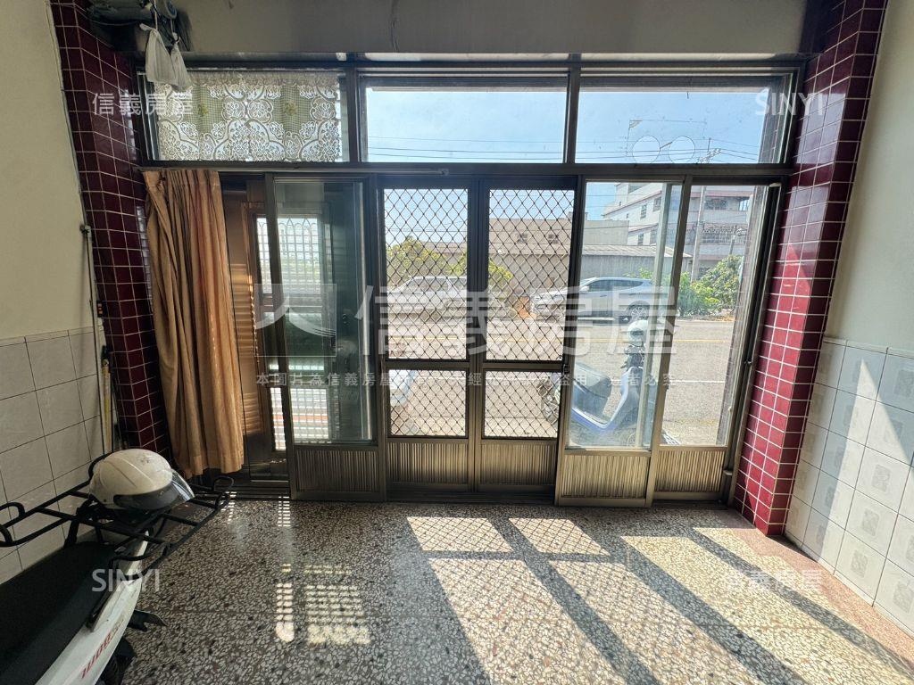 近新光田採光通風臨路透天房屋室內格局與周邊環境