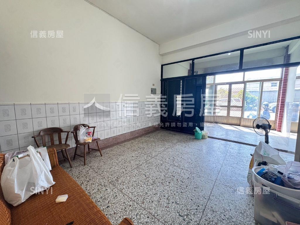 近新光田採光通風臨路透天房屋室內格局與周邊環境