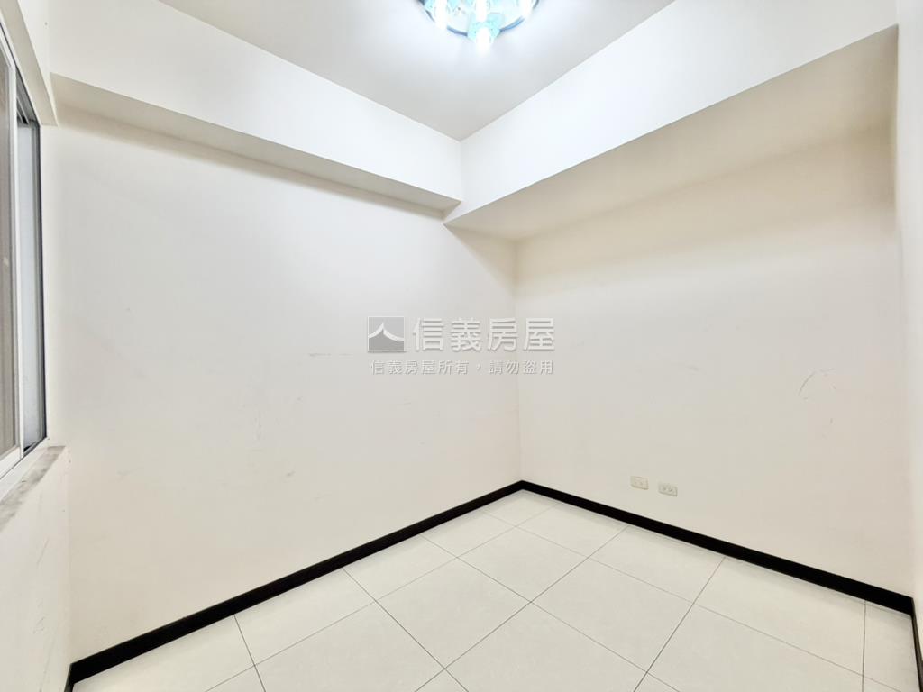 伯爵花園•小資美宅房屋室內格局與周邊環境