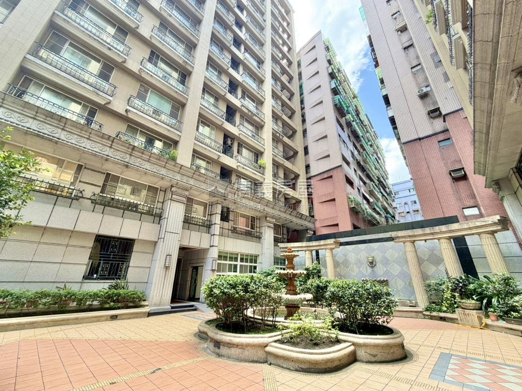 伯爵花園•小資美宅房屋室內格局與周邊環境