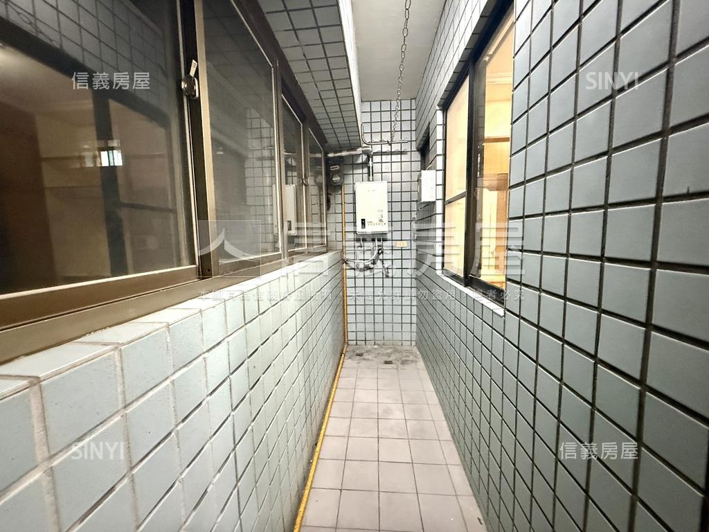 忠福美三房Ｂ１平面大車位房屋室內格局與周邊環境