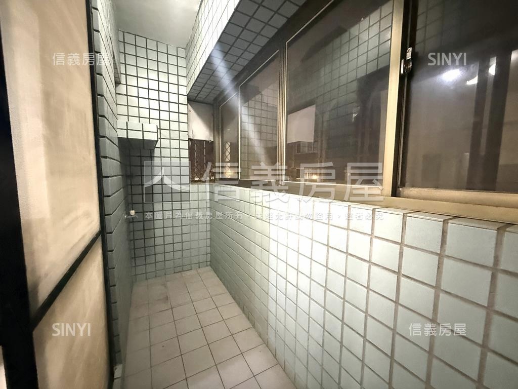 忠福美三房Ｂ１平面大車位房屋室內格局與周邊環境