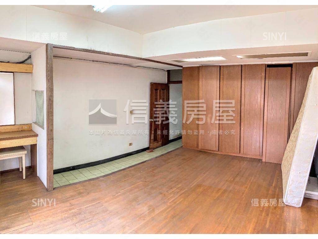 文昌國小旁正四樓透店房屋室內格局與周邊環境