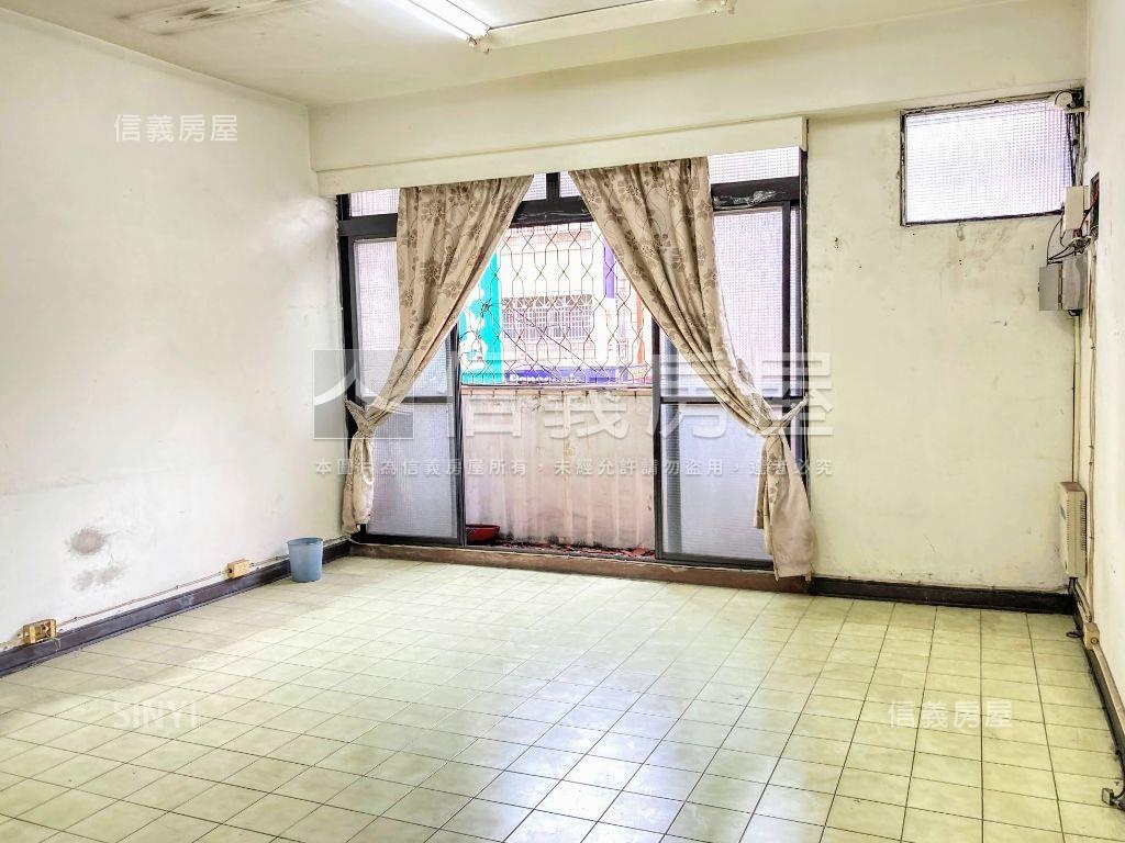 文昌國小旁正四樓透店房屋室內格局與周邊環境