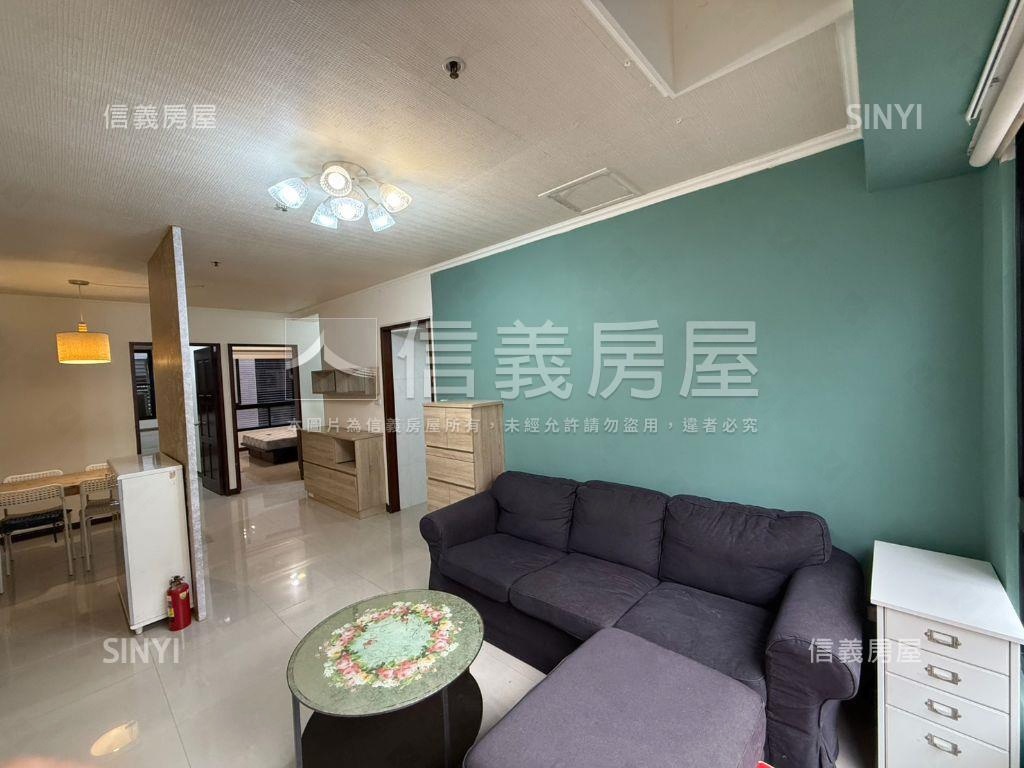 稀有【登峰】兩房附車位房屋室內格局與周邊環境