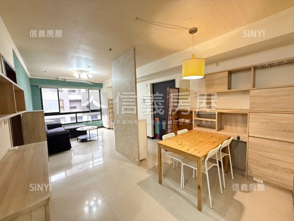 稀有【登峰】兩房附車位房屋室內格局與周邊環境