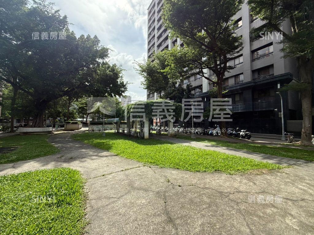 美術館特區質感兩房附車位房屋室內格局與周邊環境