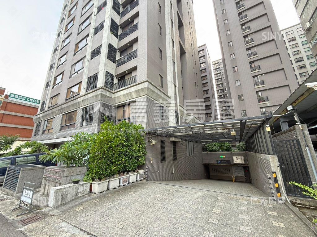 美術館特區質感兩房附車位房屋室內格局與周邊環境