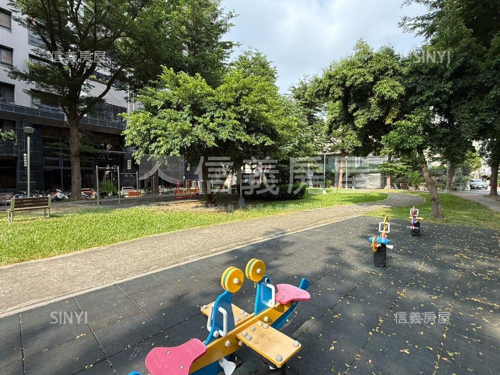 美術館特區質感兩房附車位房屋室內格局與周邊環境
