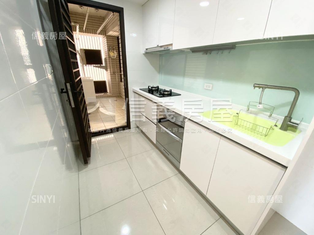 觀山景大兩房平車房屋室內格局與周邊環境