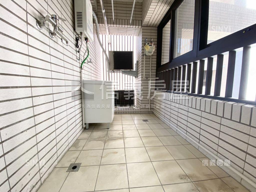 觀山景大兩房平車房屋室內格局與周邊環境