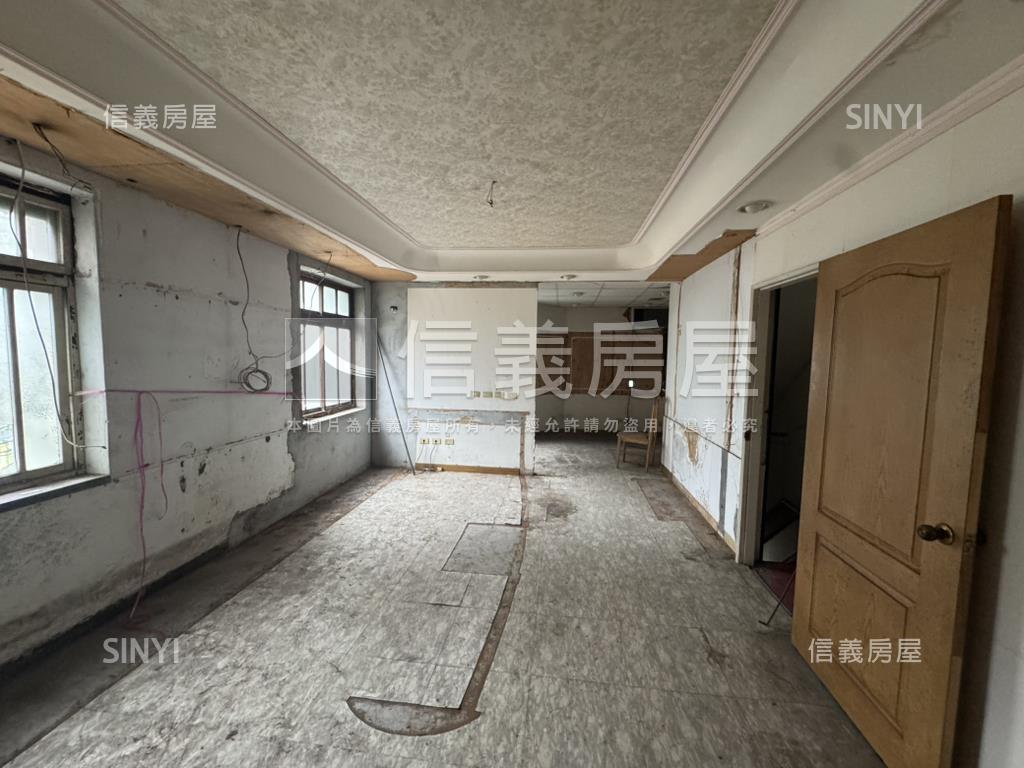 雙城街商用角間珠寶盒房屋室內格局與周邊環境