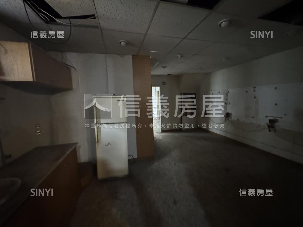 雙城街商用角間珠寶盒房屋室內格局與周邊環境