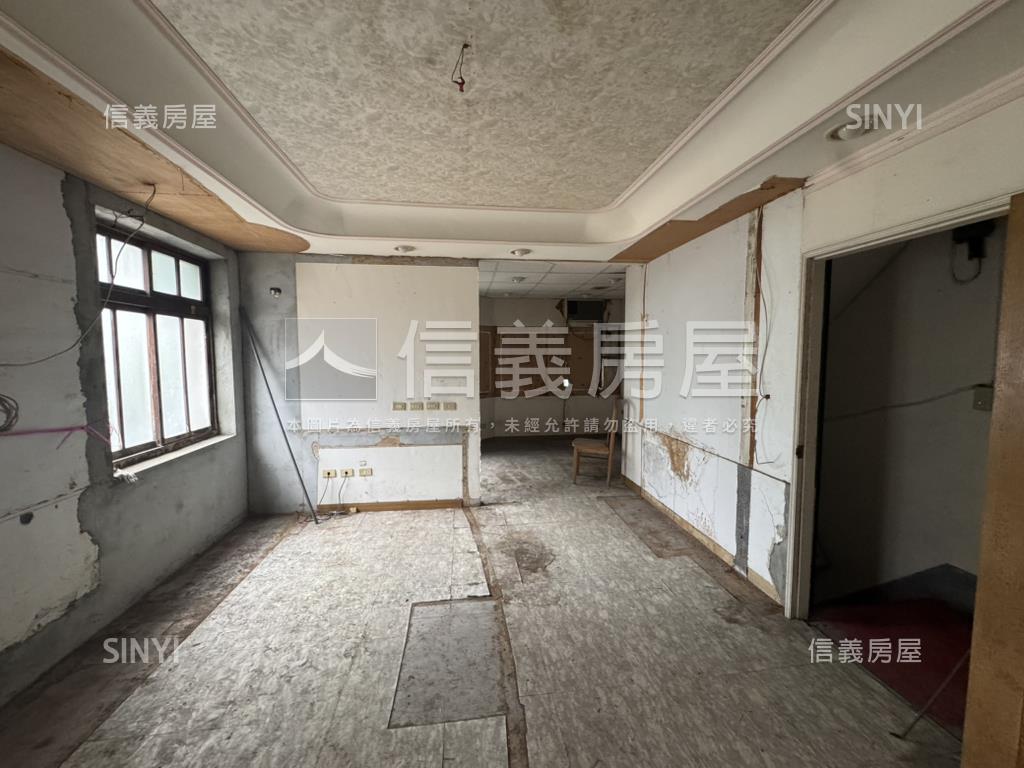 雙城街商用角間珠寶盒房屋室內格局與周邊環境