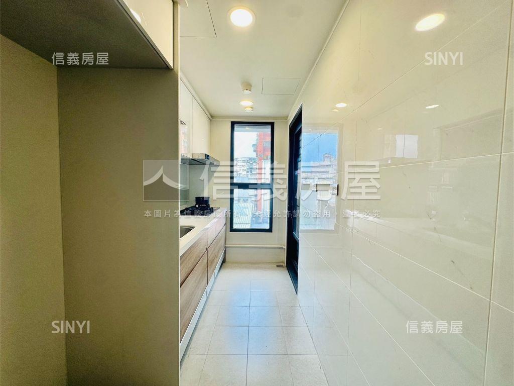 寶石心富町電梯管理兩房房屋室內格局與周邊環境