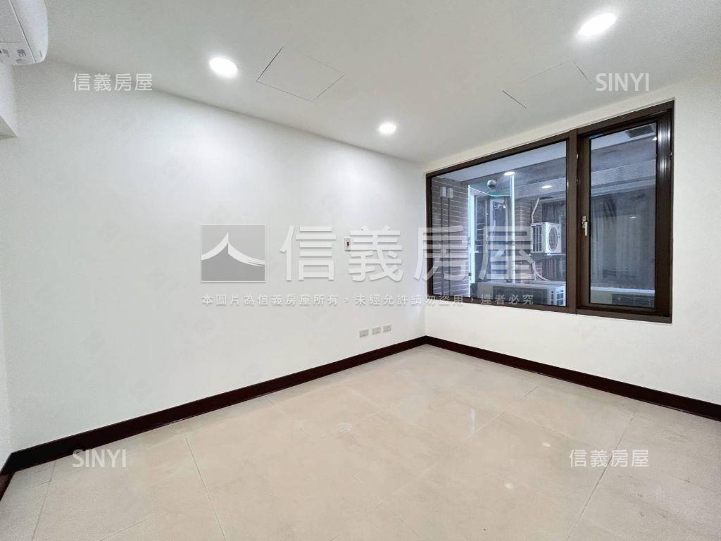 康橋法國小鎮一樓庭院戶房屋室內格局與周邊環境