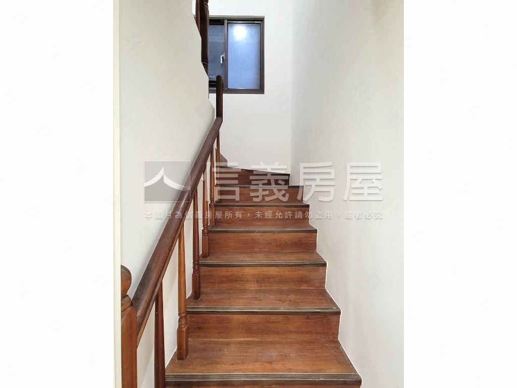 康橋法國小鎮一樓庭院戶房屋室內格局與周邊環境