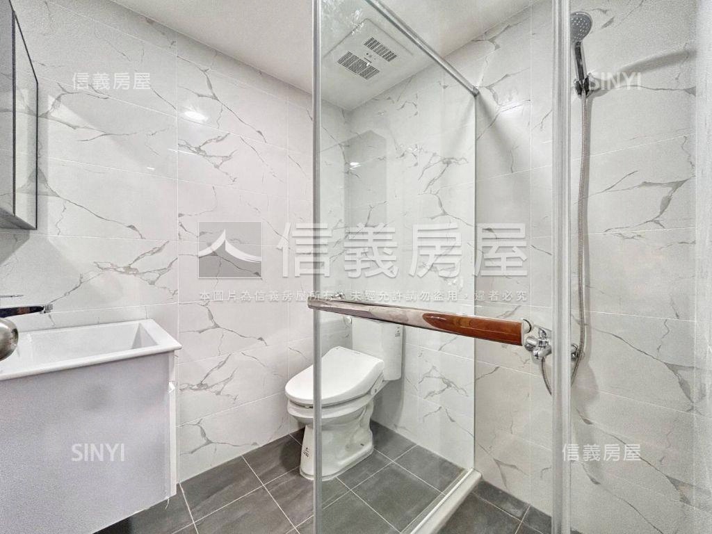 康橋法國小鎮一樓庭院戶房屋室內格局與周邊環境