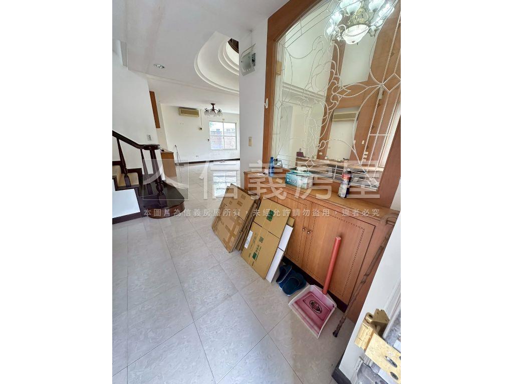 ★秀岡山莊★庭園別墅房屋室內格局與周邊環境