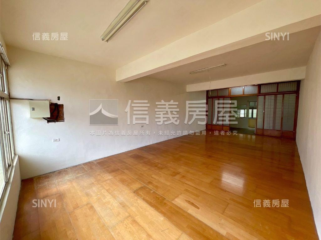 竹北文昌街透天房屋室內格局與周邊環境