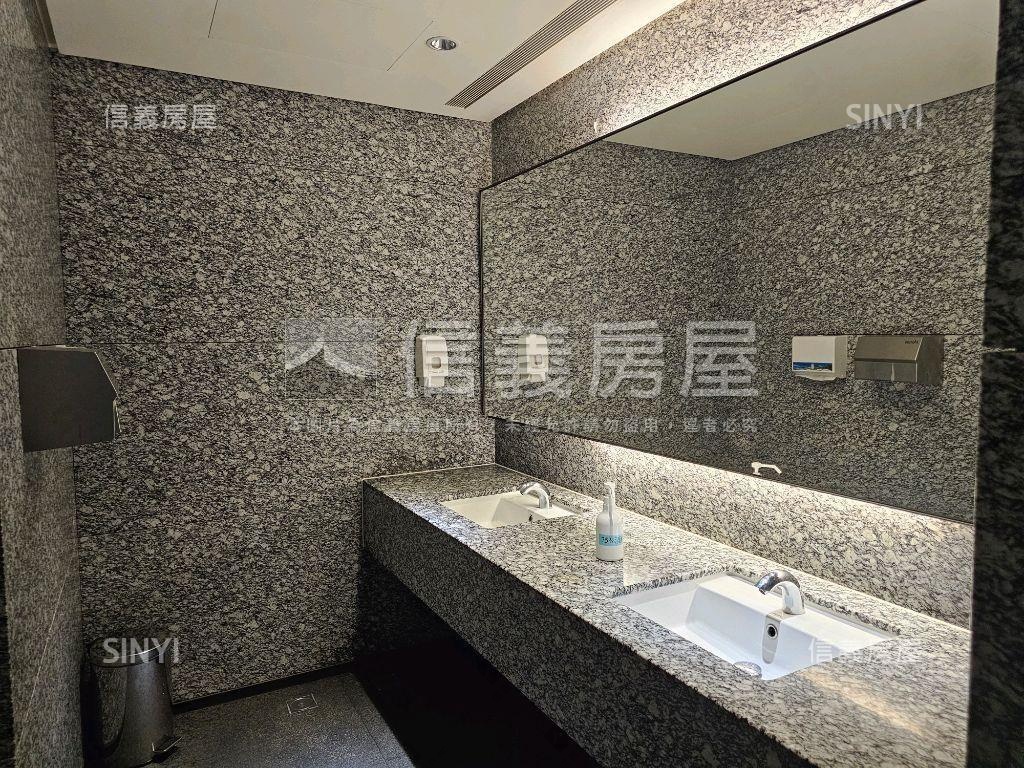 宏普經貿１１４坪收租房屋室內格局與周邊環境