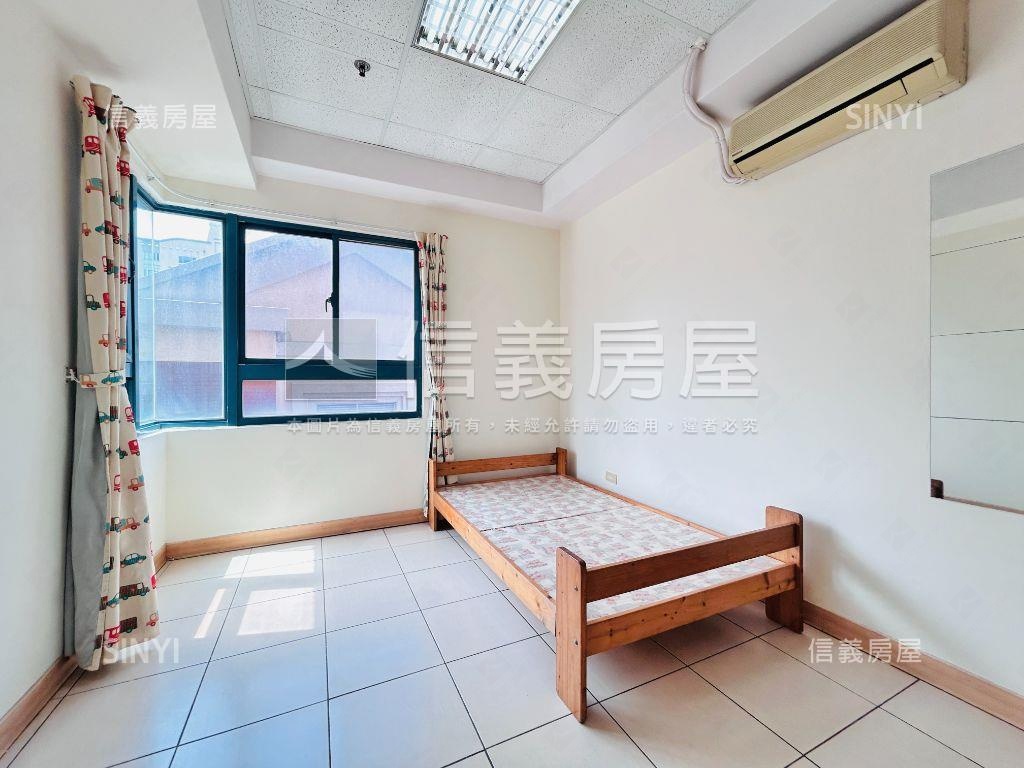 巴黎富邑邊間三房車位房屋室內格局與周邊環境