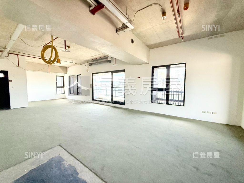 華山川高樓珍稀露臺戶房屋室內格局與周邊環境