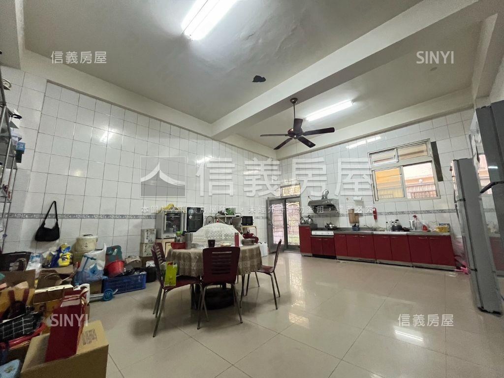 正彰鹿路大面寬店面房屋室內格局與周邊環境
