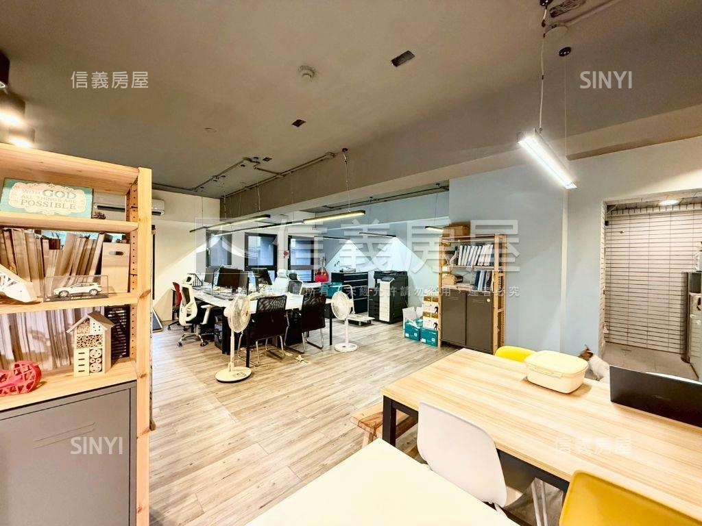 陽光ＰＡＲＫ質感辦公室房屋室內格局與周邊環境