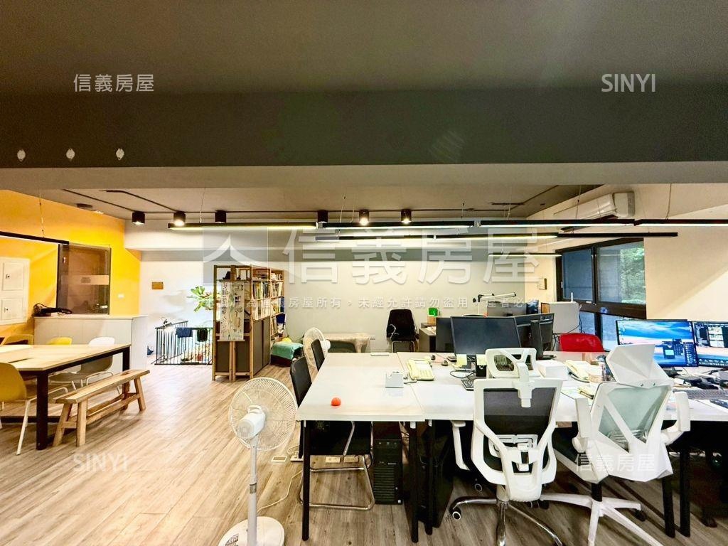 陽光ＰＡＲＫ質感辦公室房屋室內格局與周邊環境