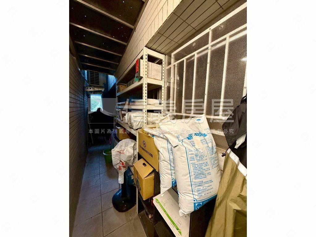 陽光ＰＡＲＫ質感辦公室房屋室內格局與周邊環境