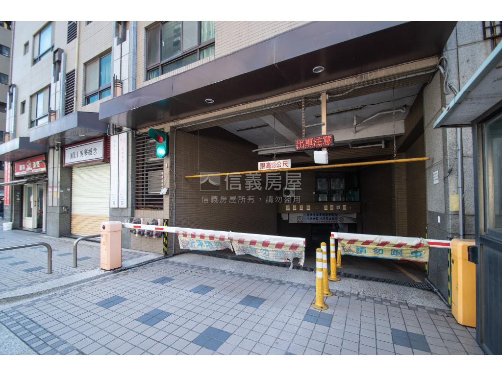 美麗歐洲小資成家兩房房屋室內格局與周邊環境