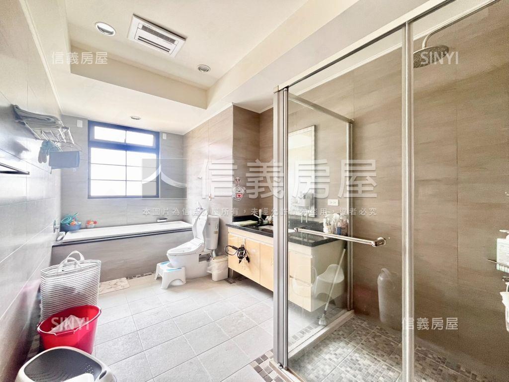 南科夢巴里３車庫透天豪墅房屋室內格局與周邊環境