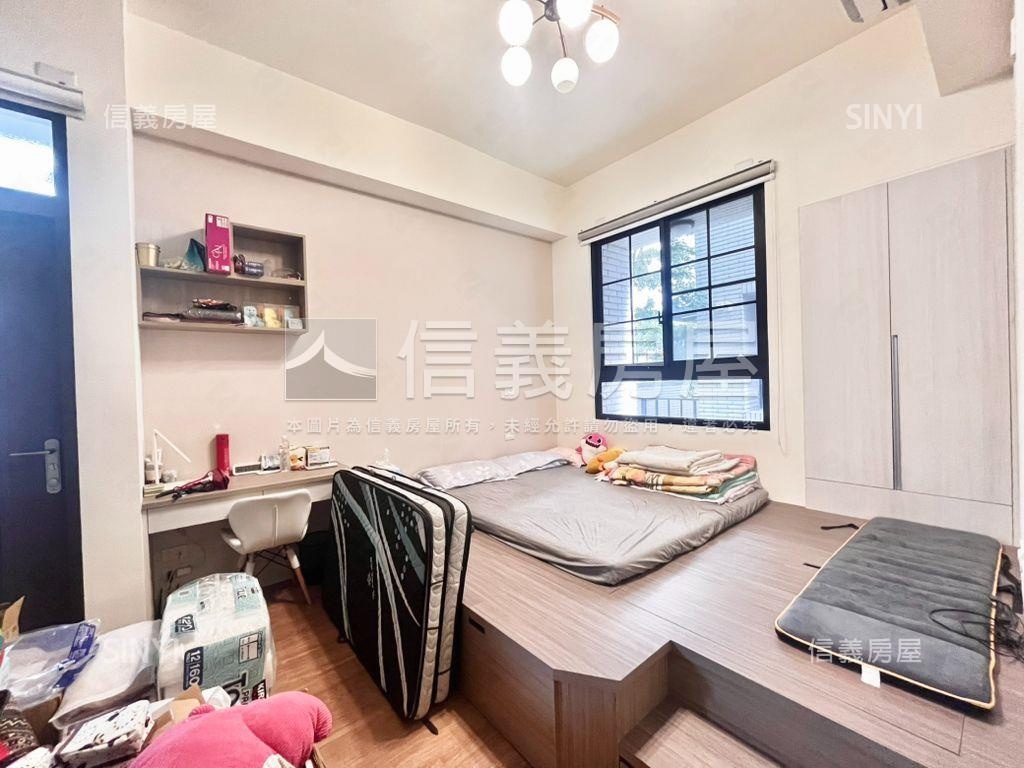 南科夢巴里３車庫透天豪墅房屋室內格局與周邊環境