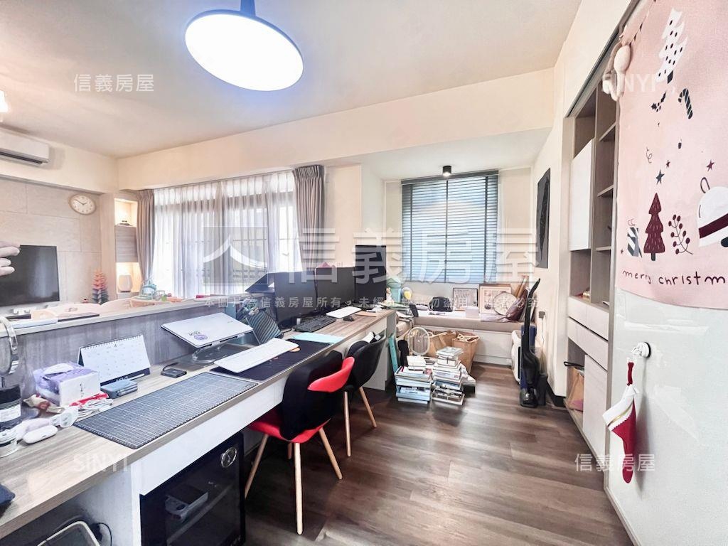 南科夢巴里３車庫透天豪墅房屋室內格局與周邊環境