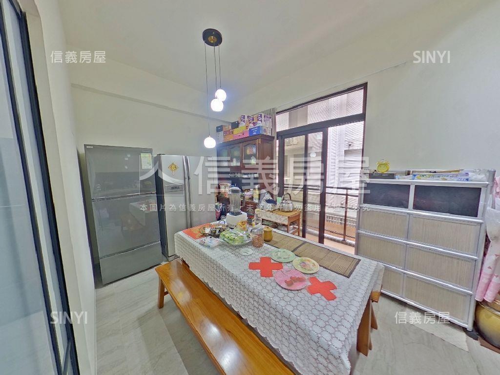 校前路前庭停車別墅房屋室內格局與周邊環境